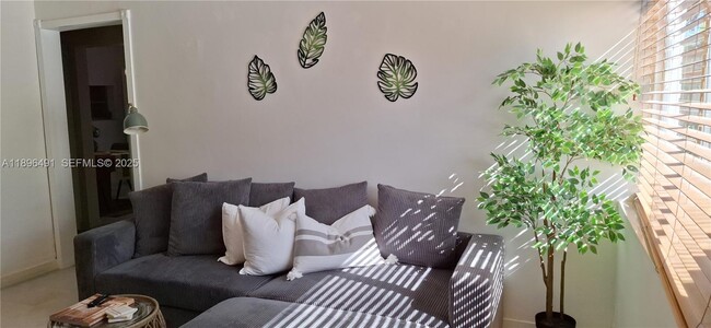 Photo - 2211 SW 75th Ave