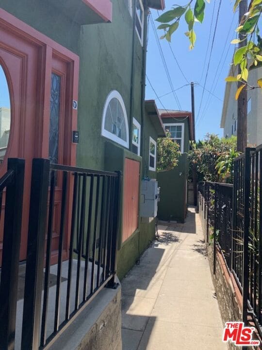 Photo - 1112 Ocean Park Blvd Unit B