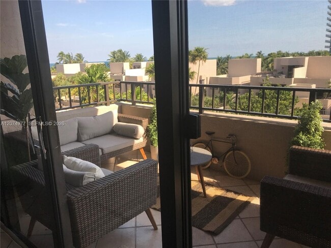 Photo - 201 Crandon Blvd Unit 431