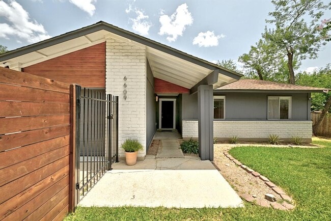 Photo - 6609 Branchwood Dr