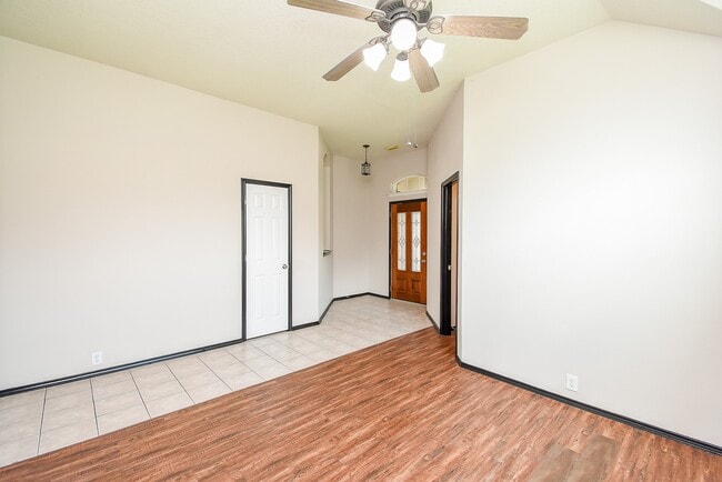 Photo - 11743 Berkway Trail