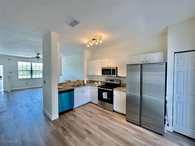 Photo - 3627 Pine Oak Cir