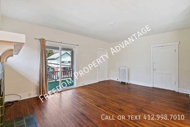 Building Photo - 2451 Wedgemere St Unit 2