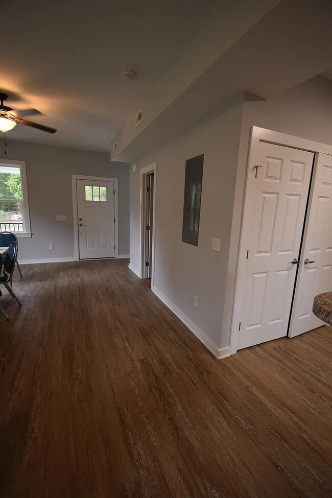 Photo - 1907 Grayson St