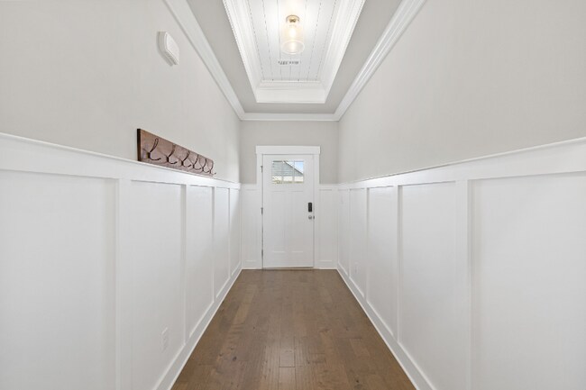 Photo - 14717 Greenleaf Dr