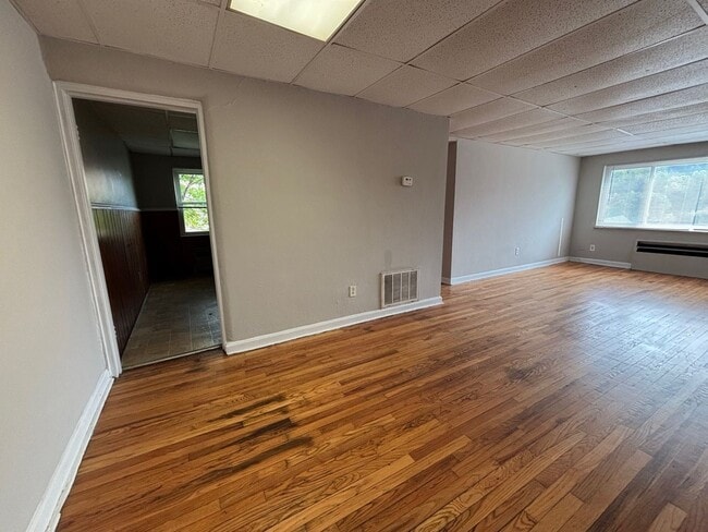 Building Photo - 596 Lowell Ave Unit 596-08