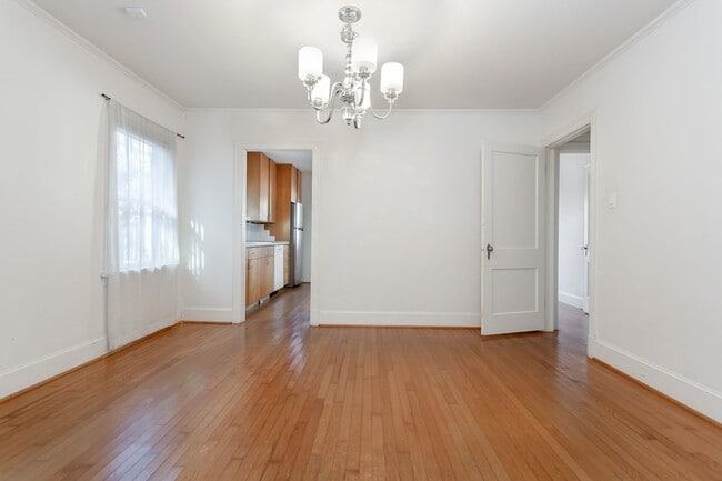 Photo - 5543 McCommas Blvd