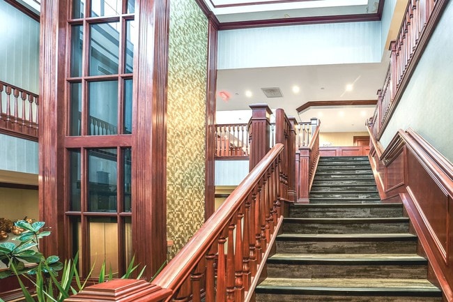 Photo - The Metropolitan