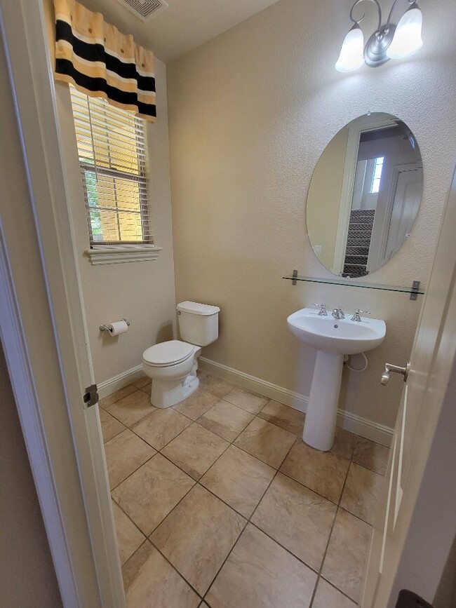 Photo - Beautiful 5 bedroom home in Empire Ranch