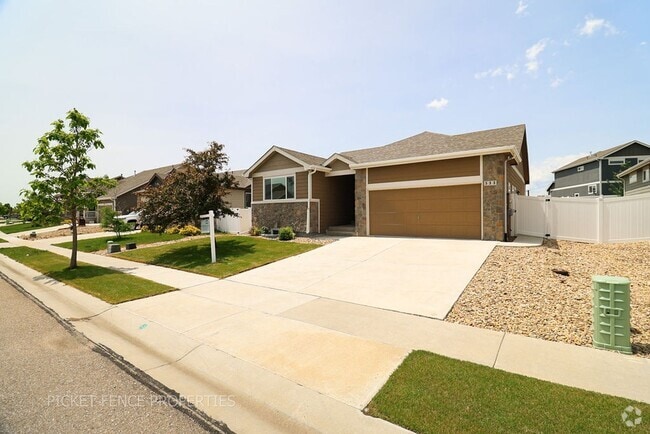 Building Photo - Like New Home Available in Severance!