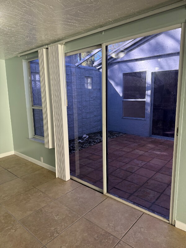 Photo - 467 Willow Tree Dr