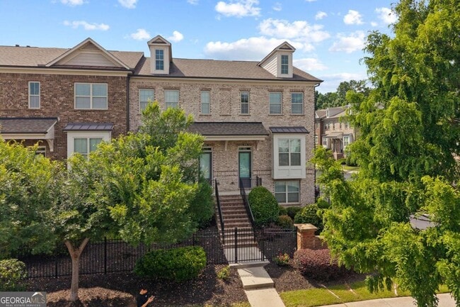 Photo - 1098 Township Square