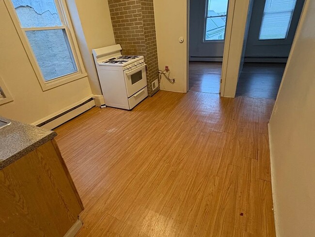 127 W 54th St Unit 5