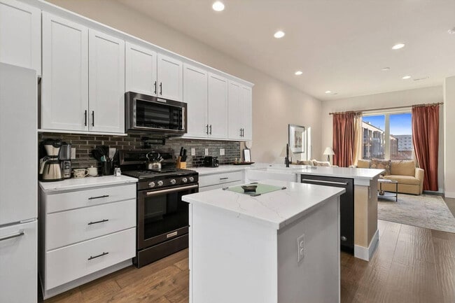 Photo - 1688 Quitman St Unidad ID1013132P