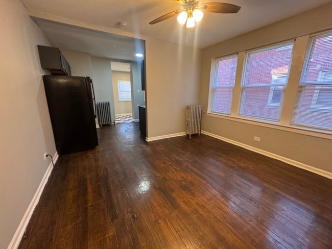 Photo - 5901-5911 W Huron St Unidad 5903-1