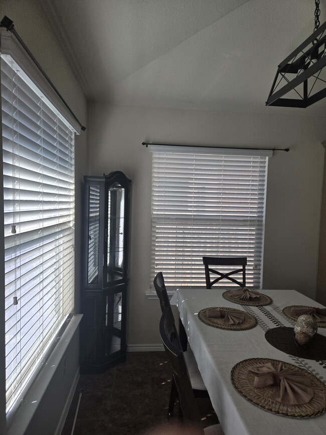 Photo - 320 Ammonite Ln