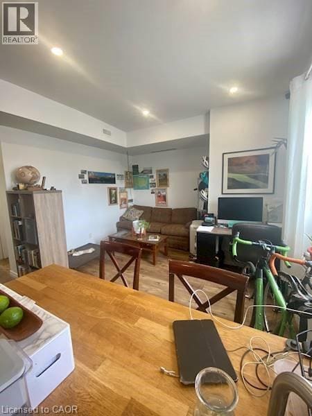 Photo - 214 Duke St E Unité A