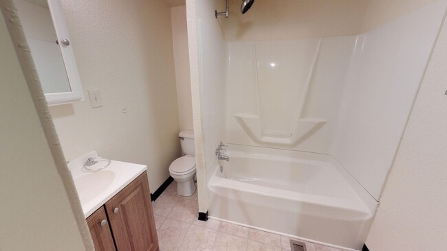 Photo - 464 Poplar St Unidad 464