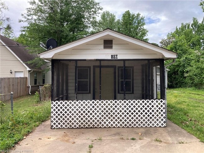 Photo - 107 N 16th St