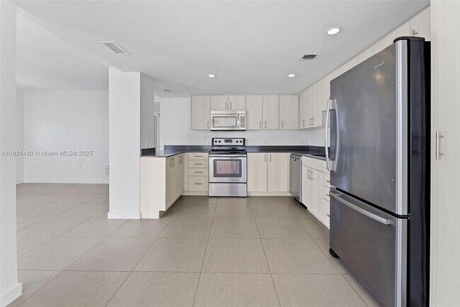 910 West Ave Unit 0738