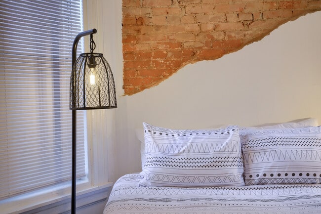 Photo - 22 N Broad St