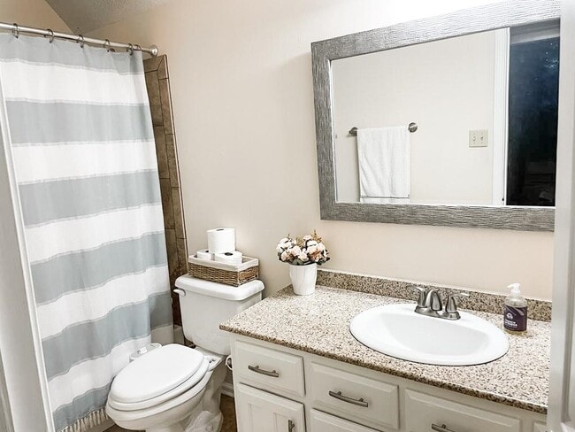 Photo - 610 Grand Steeple Cove