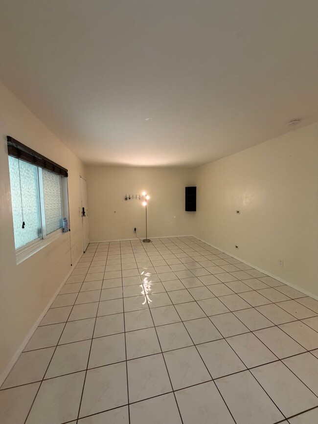 Photo - 3 Bedrooms and 3 baths condo unit in the heart of Sherman Oaks.