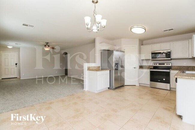 Photo - 33129 N Roadrunner Ln