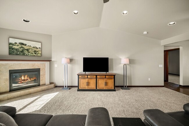 229 Sun Valley Dr