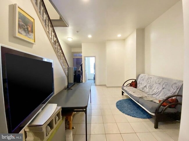 Building Photo - 2037 N Carlisle St