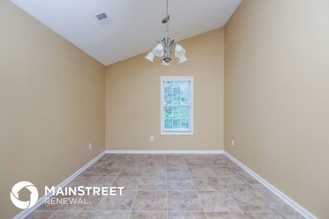 Photo - 166 Barrington Dr