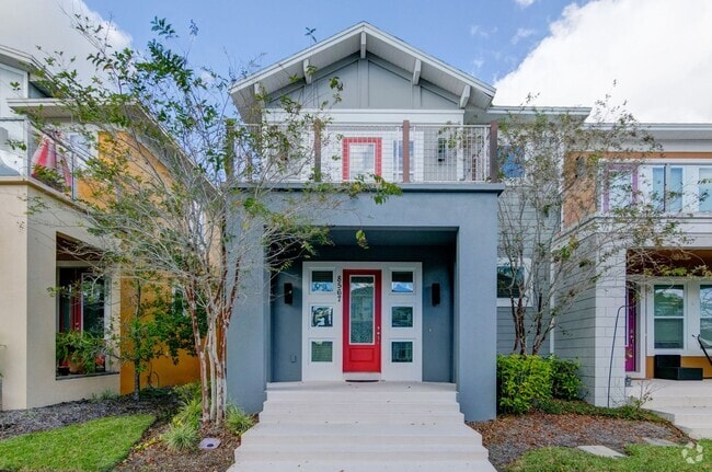 Building Photo - Lovely 3 bed - 2.5 Bath Townhome for rent ...