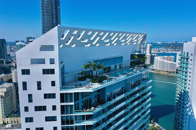 Photo - 1300 Brickell Bay Dr Unit 2509