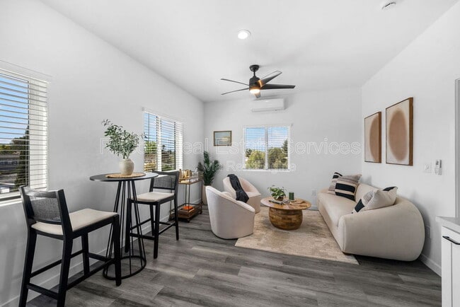 Photo - 5116 69th St Unidad 5108