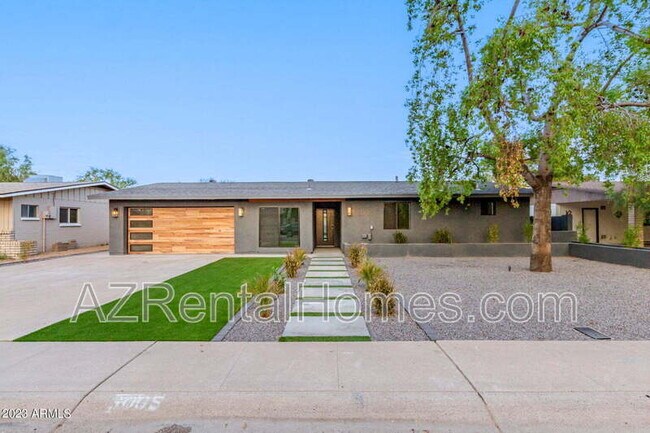 Photo - 3005 N 81st Pl