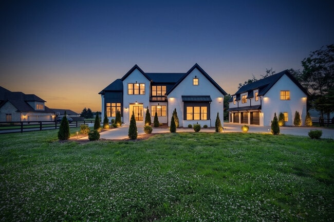 Building Photo - 360 Rucker Rd
