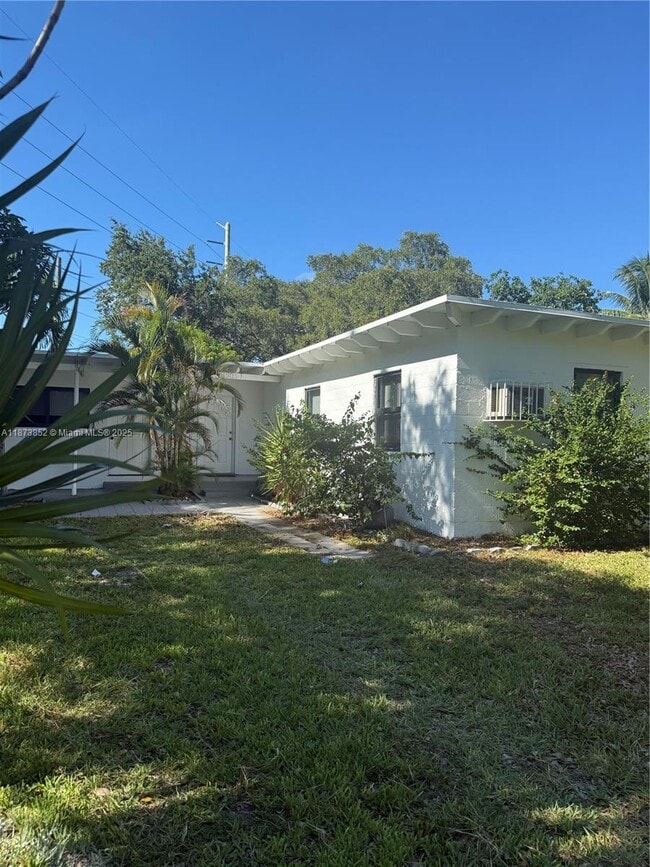 Photo - 1503 NE 128th St