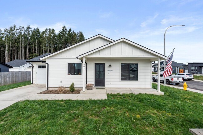 Photo - Rent: $2100; 3 bed