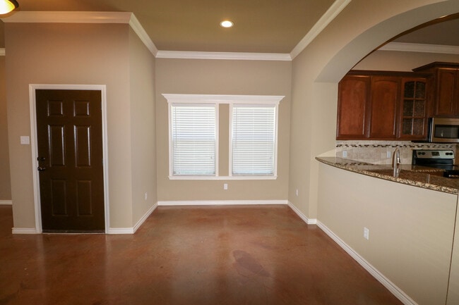 3125 Silver Saddle Dr