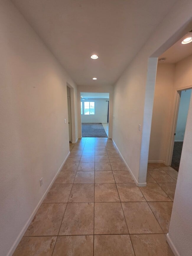 Photo - 4337 W Robin Ave