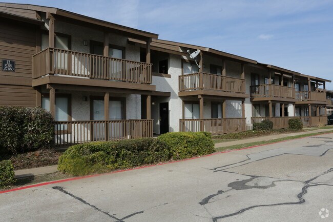 Photo - Richland Village Apartments