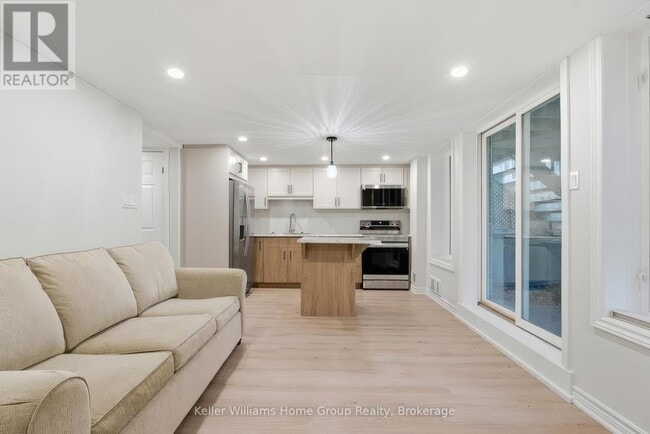Photo - 33 Milson Crescent