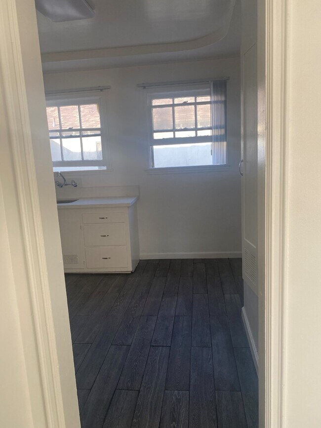 Photo - 4101 - 4115 Leimert Blvd. (B)