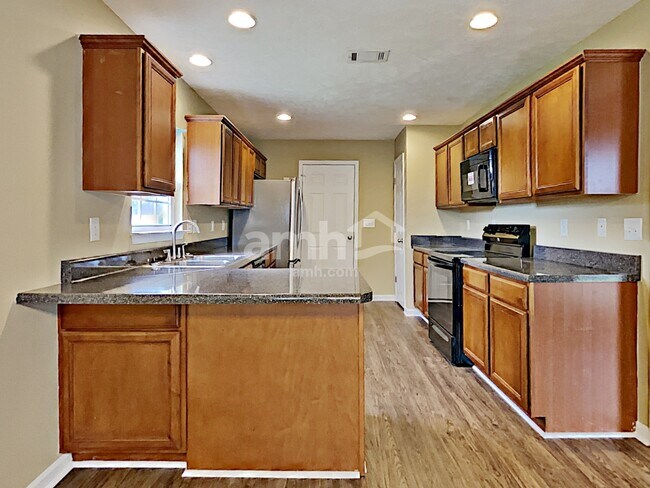 Photo - 4005 Strata Dr