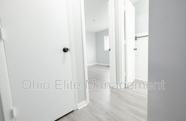 Photo - 1029 Binns Blvd