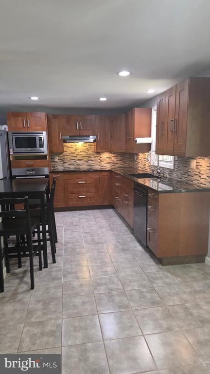 Photo - 16549 Sioux Ln