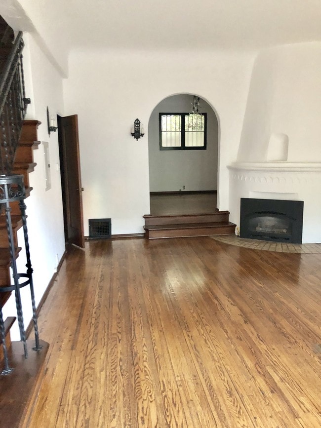 Photo - 1515 N Hayworth Ave Unit 1515.5