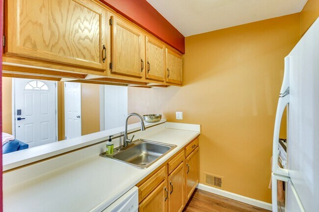 Photo - 8941 Shawn Dr