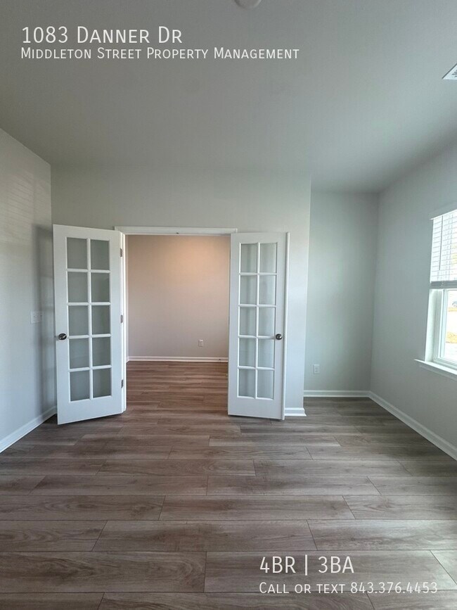 Photo - 1083 Danner Dr