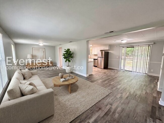 Photo - 2975 Sharon Ln